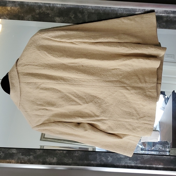 Effortless Chic: Ralph Lauren Black Blazer - Picture 3 of 11